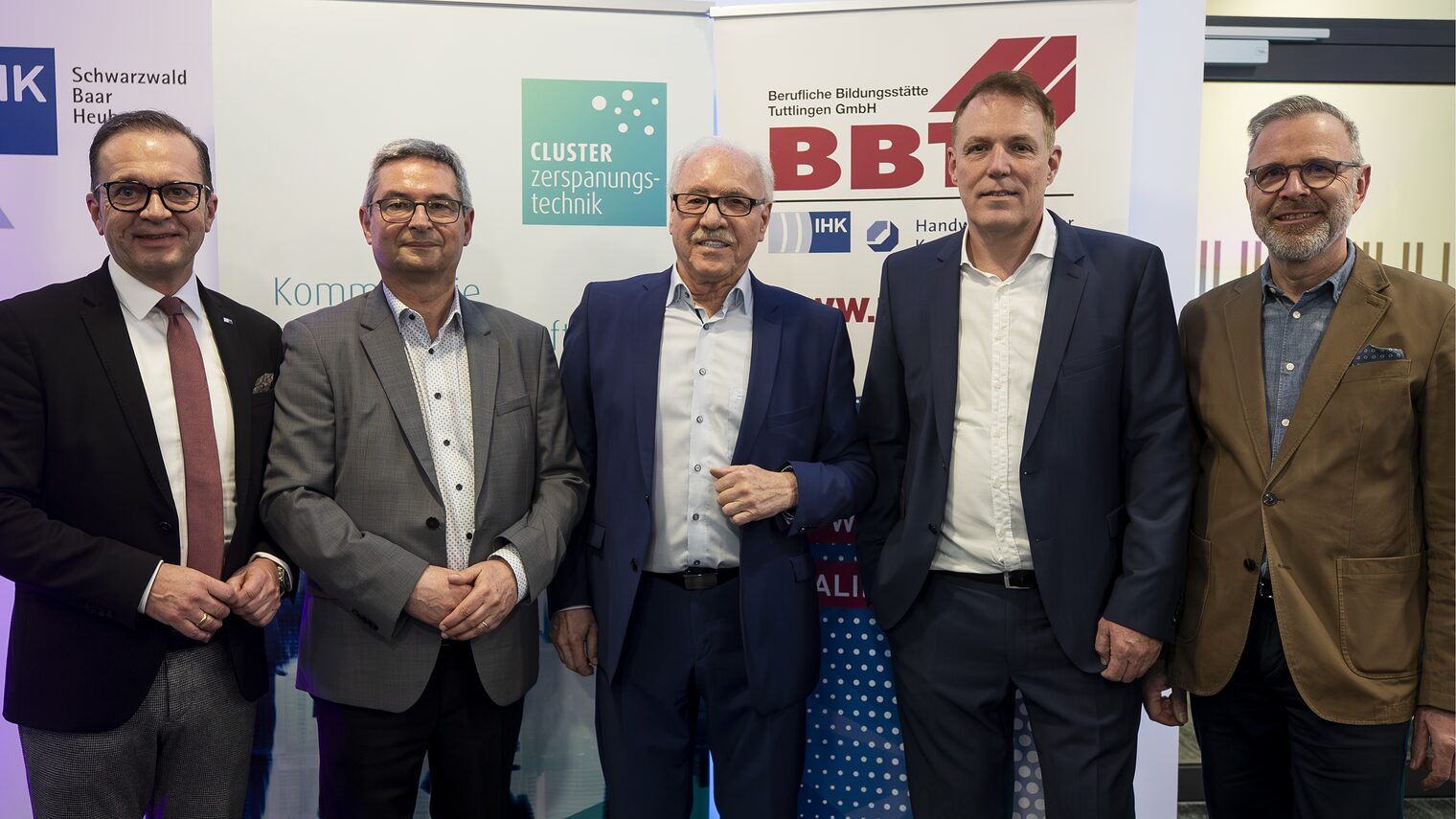 Cluster Zerspanungstechnik e. V. und Berufliche Bildungsstätte Tuttlingen GmbH schließen langfristige Partnerschaft