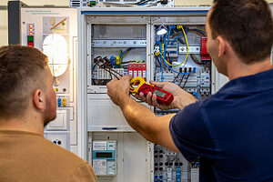 Sicherheitsunterweisung nach DGUV Vorschrift 1 § 4.1 für die Elektrofachkraft